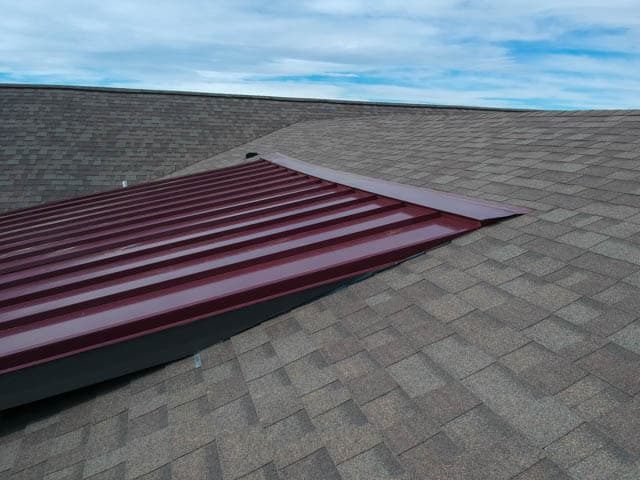 new shingle and metal roofing for apartments in Greeley