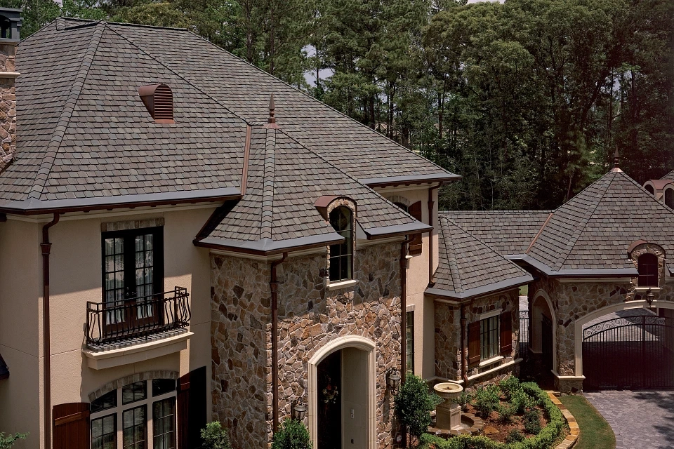 CertainTeed's Grand Manor asphalt roofing shingles