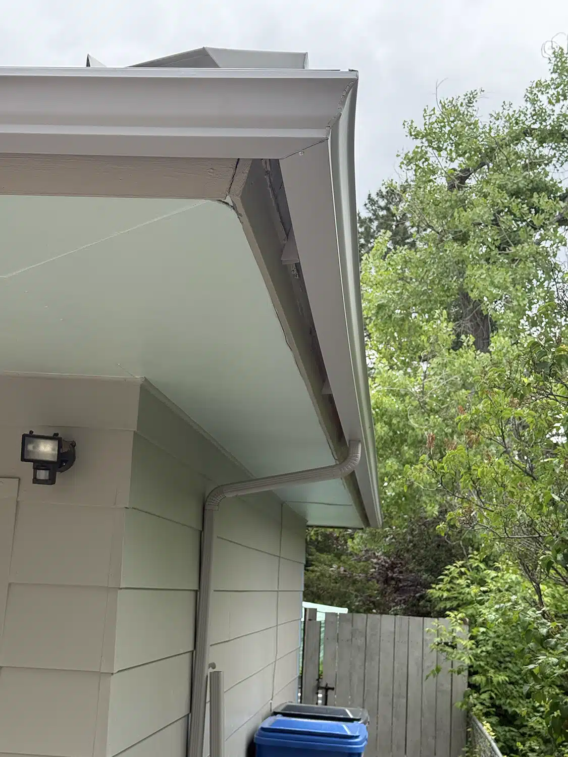 new seamless gutters installed on home in fort collins